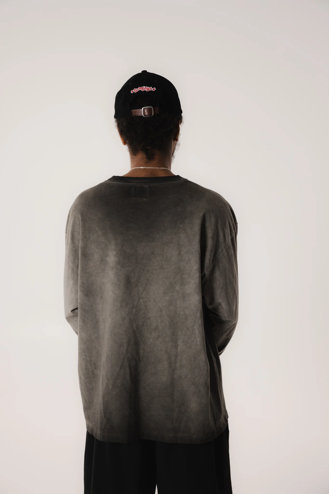 Black Icon Chain Long Sleeve Tee - Image 4