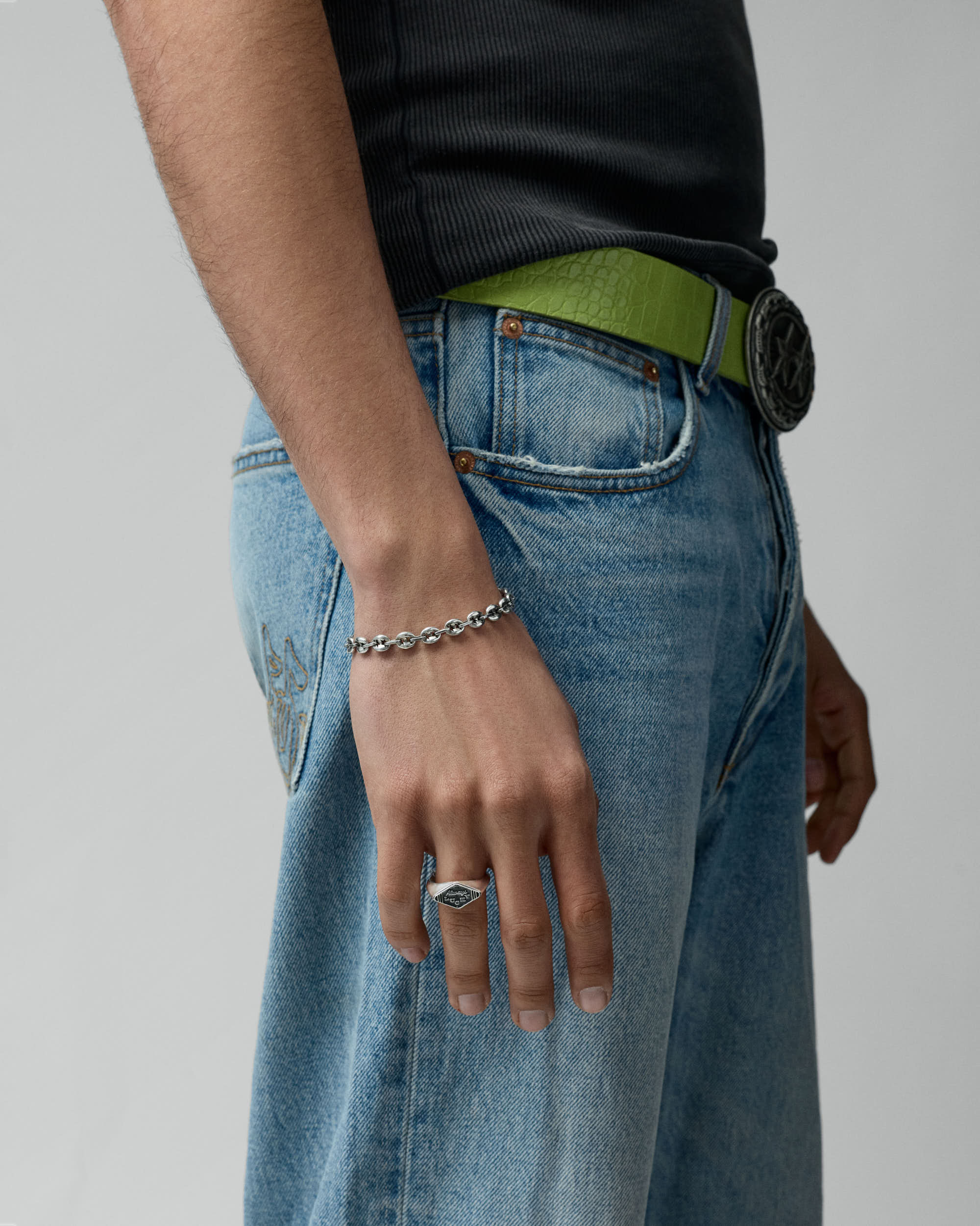 Motel Ring - Image 2